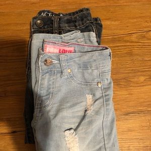 💥💥SOLD IN A BUNDLE    Girls Jeans 👖 4T & 5T